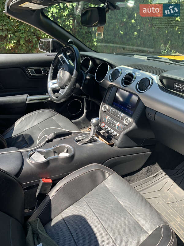 Кабриолет Ford Mustang 2019 в Одессе