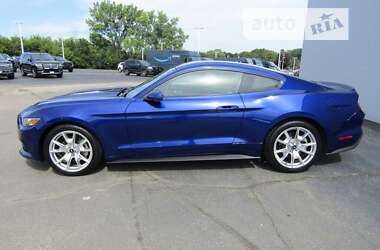 Купе Ford Mustang 2015 в 