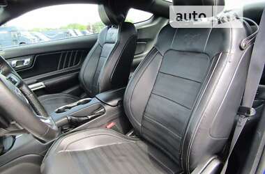 Купе Ford Mustang 2015 в 
