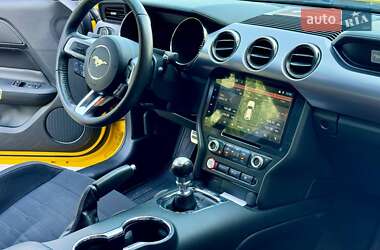 Купе Ford Mustang 2014 в 