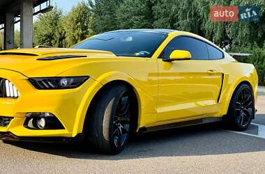 Купе Ford Mustang 2014 в 
