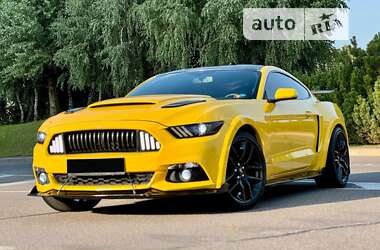 Купе Ford Mustang 2014 в Києві