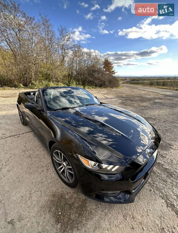 Кабриолет Ford Mustang 2015 в Ивано-Франковске