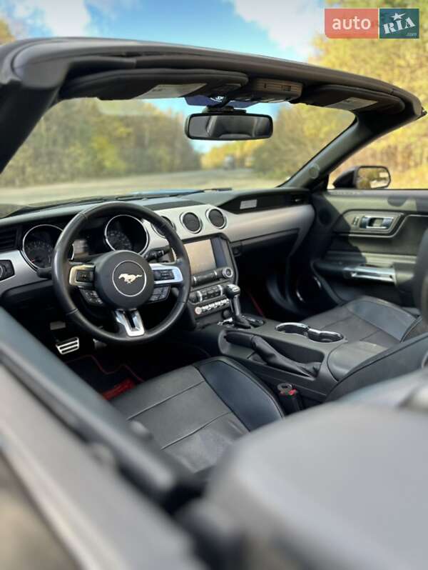 Кабриолет Ford Mustang 2015 в Ивано-Франковске