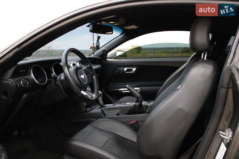 Купе Ford Mustang 2018 в Киеве