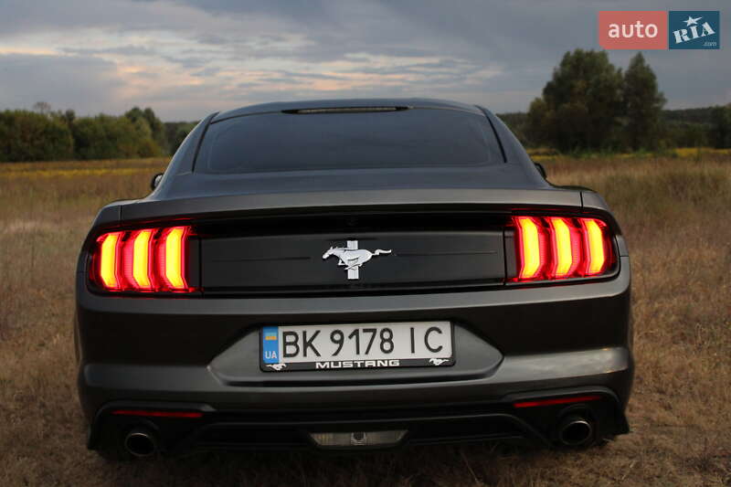 Купе Ford Mustang 2018 в Киеве
