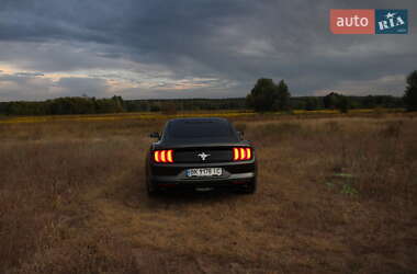 Купе Ford Mustang 2018 в 