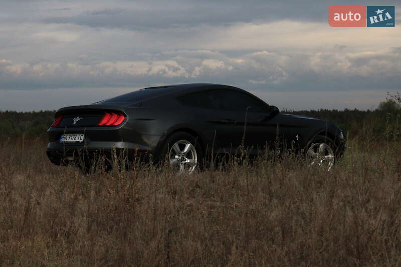 Купе Ford Mustang 2018 в Киеве