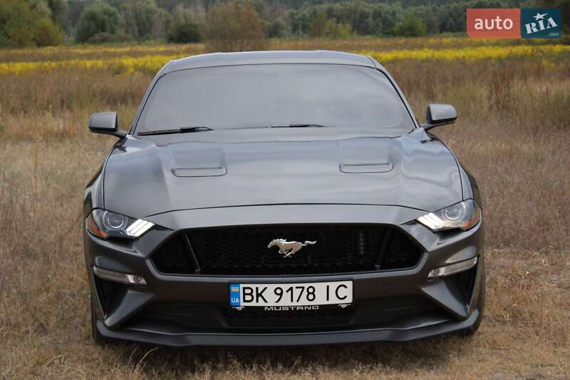 Купе Ford Mustang 2018 в Киеве