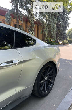 Купе Ford Mustang 2016 в 