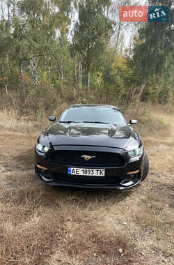 Купе Ford Mustang 2015 в Днепре