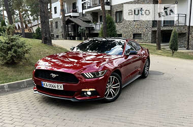 Купе Ford Mustang 2015 в Києві