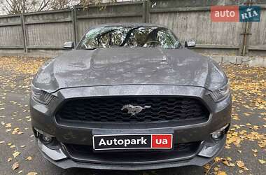 Купе Ford Mustang 2016 в Киеве