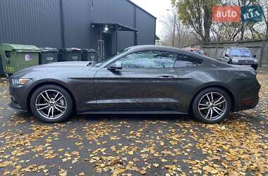 Купе Ford Mustang 2016 в Киеве