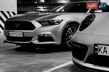 Купе Ford Mustang 2015 в Києві