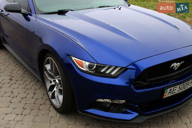 Купе Ford Mustang 2015 в Дніпрі
