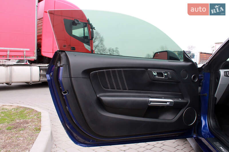 Купе Ford Mustang 2015 в Дніпрі