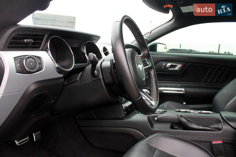 Купе Ford Mustang 2015 в Дніпрі