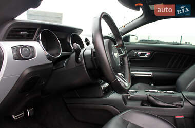 Купе Ford Mustang 2015 в 