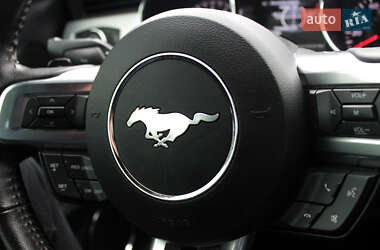 Купе Ford Mustang 2015 в 