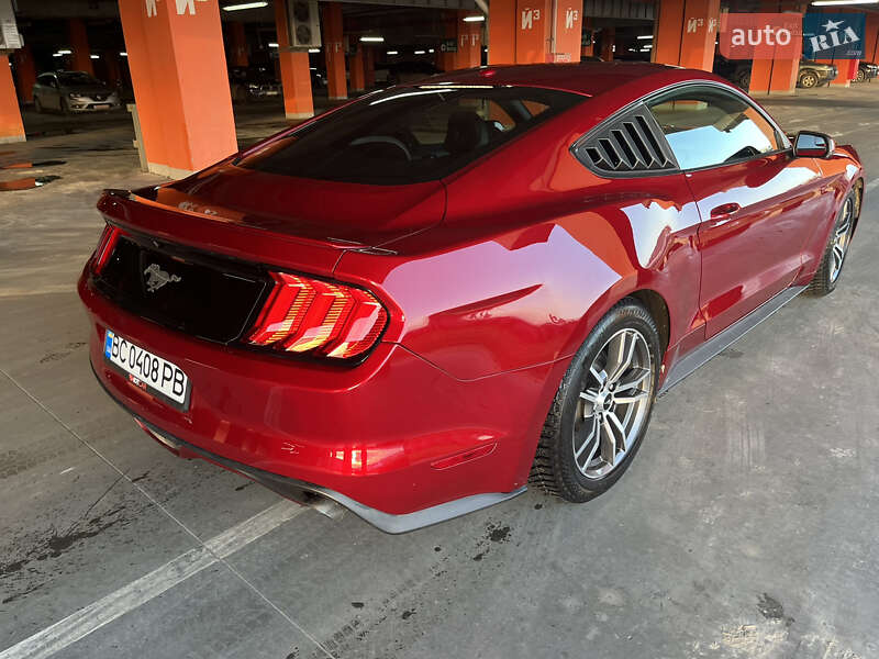 Купе Ford Mustang 2016 в Львове