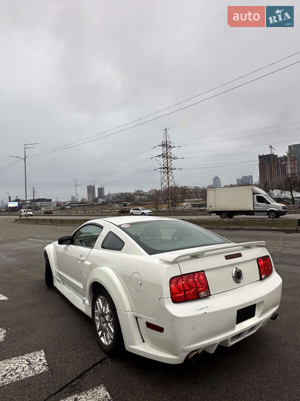 Купе Ford Mustang 2008 в Києві