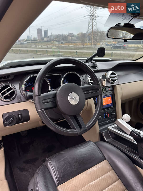 Купе Ford Mustang 2008 в Києві