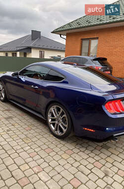 Купе Ford Mustang 2017 в 