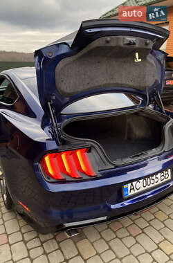 Купе Ford Mustang 2017 в 