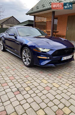 Купе Ford Mustang 2017 в 