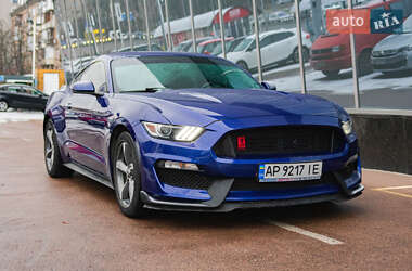 Купе Ford Mustang 2016 в Києві