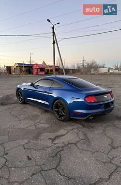 Купе Ford Mustang 2018 в 