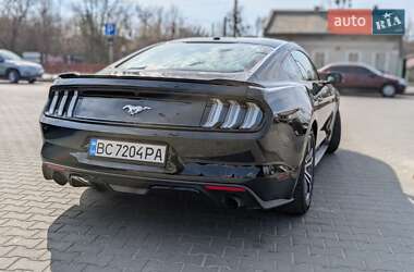 Купе Ford Mustang 2016 в Львові