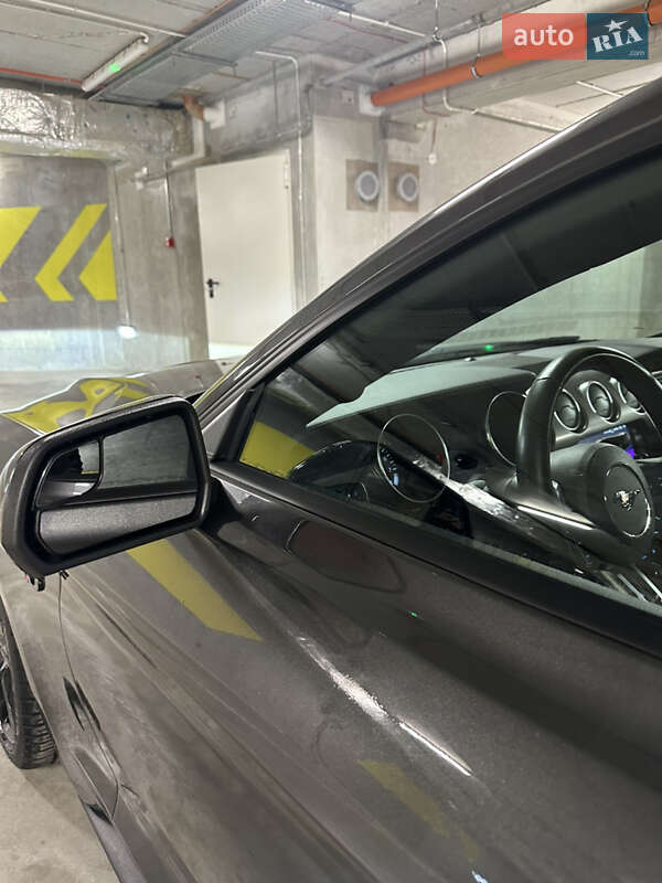 Купе Ford Mustang 2020 в Черновцах