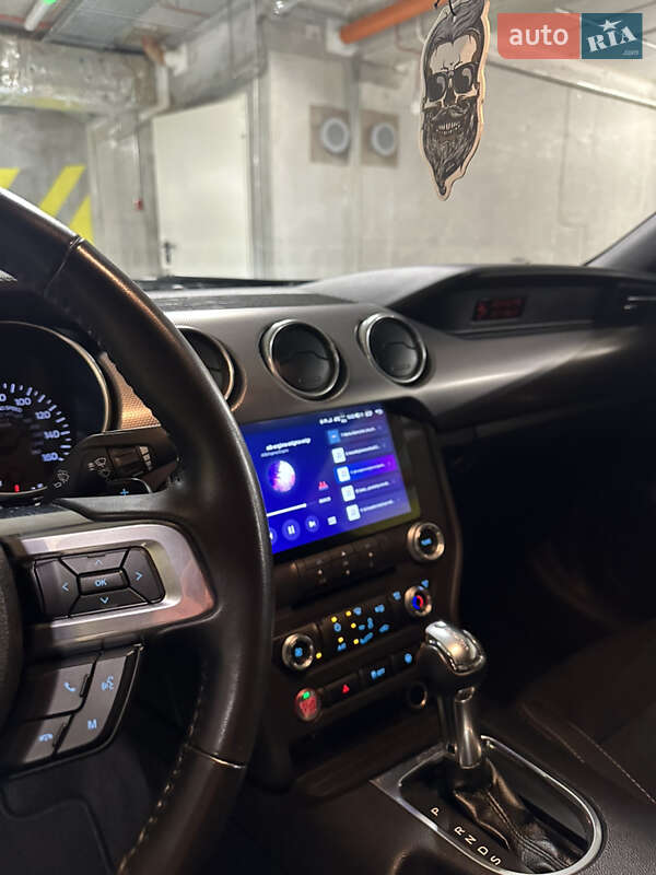 Купе Ford Mustang 2020 в Черновцах