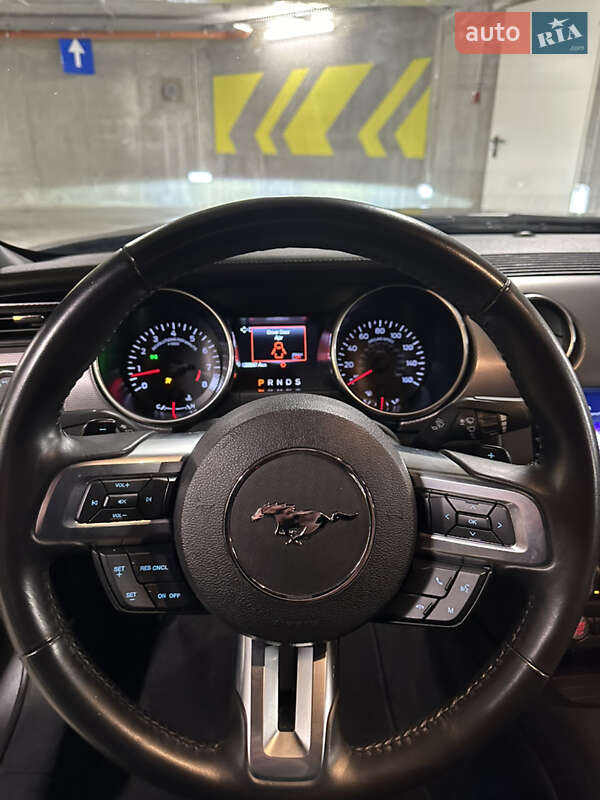 Купе Ford Mustang 2020 в Черновцах