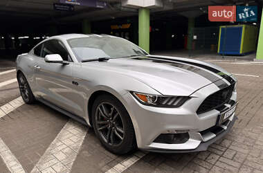 Купе Ford Mustang 2014 в Києві