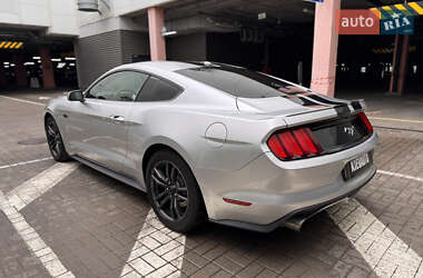 Купе Ford Mustang 2014 в Києві