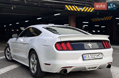 Купе Ford Mustang 2016 в 