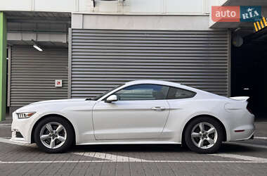 Купе Ford Mustang 2016 в 