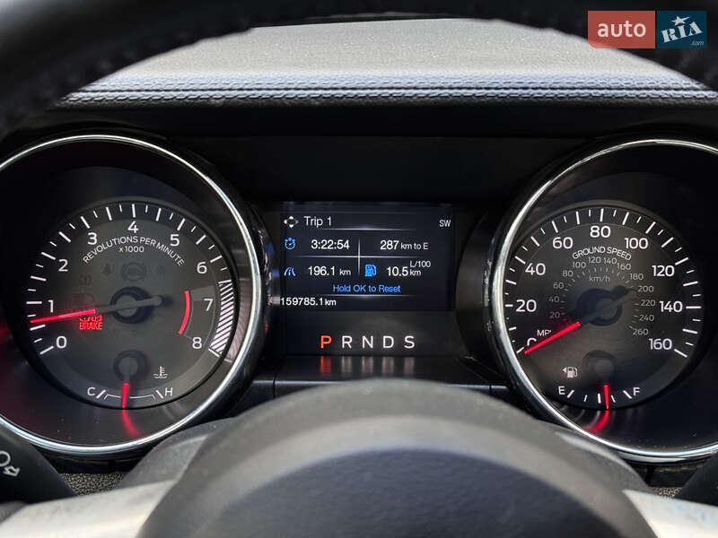 Купе Ford Mustang 2016 в Киеве