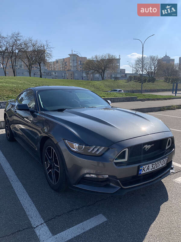 Купе Ford Mustang 2017 в Києві
