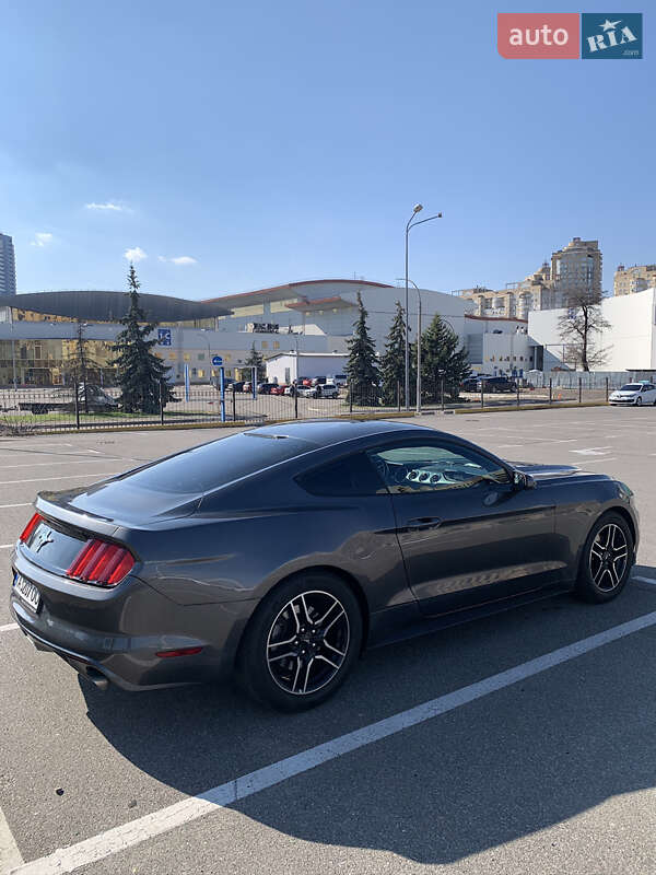 Купе Ford Mustang 2017 в Києві