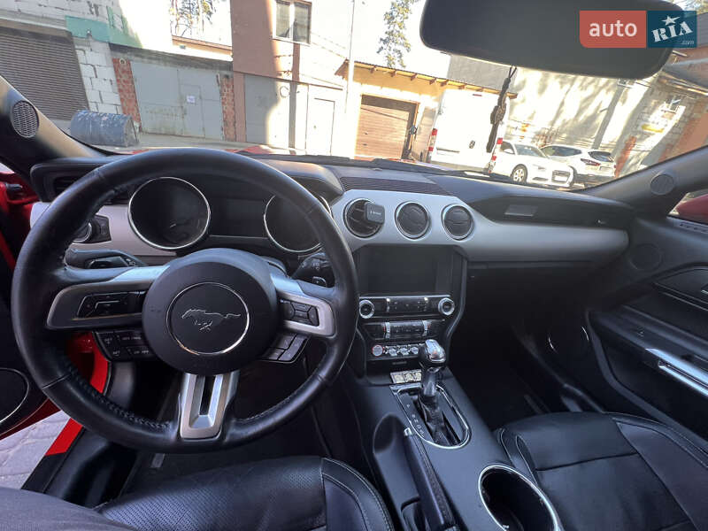 Купе Ford Mustang 2015 в Киеве
