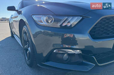 Купе Ford Mustang 2015 в 