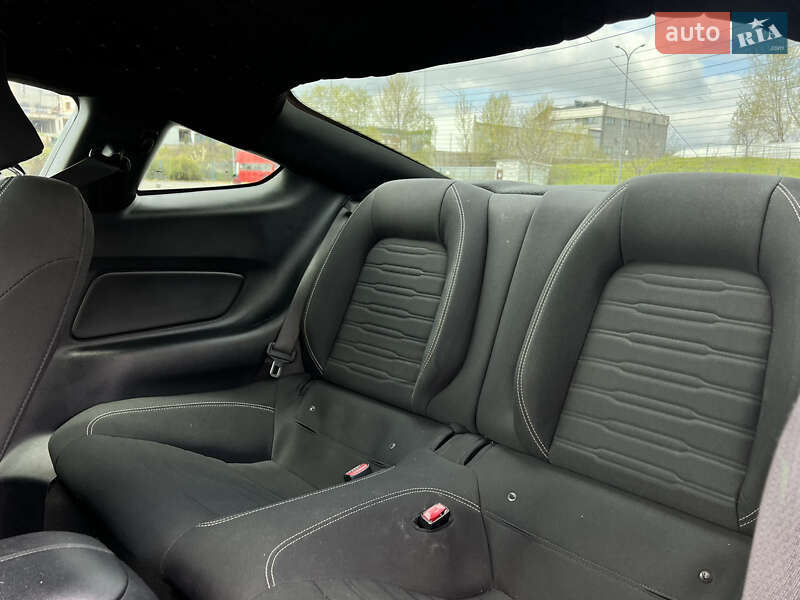 Купе Ford Mustang 2016 в Сумах