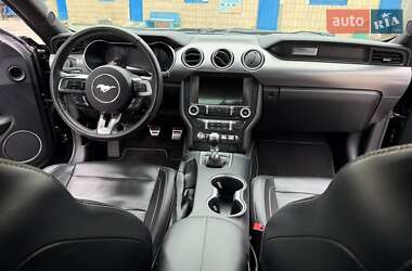 Купе Ford Mustang 2021 в 