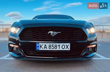 Купе Ford Mustang 2017 в 