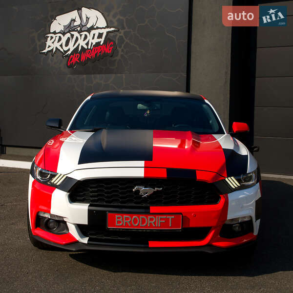 Купе Ford Mustang 2015 в Киеве