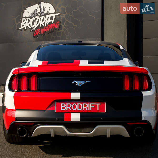Купе Ford Mustang 2015 в Киеве